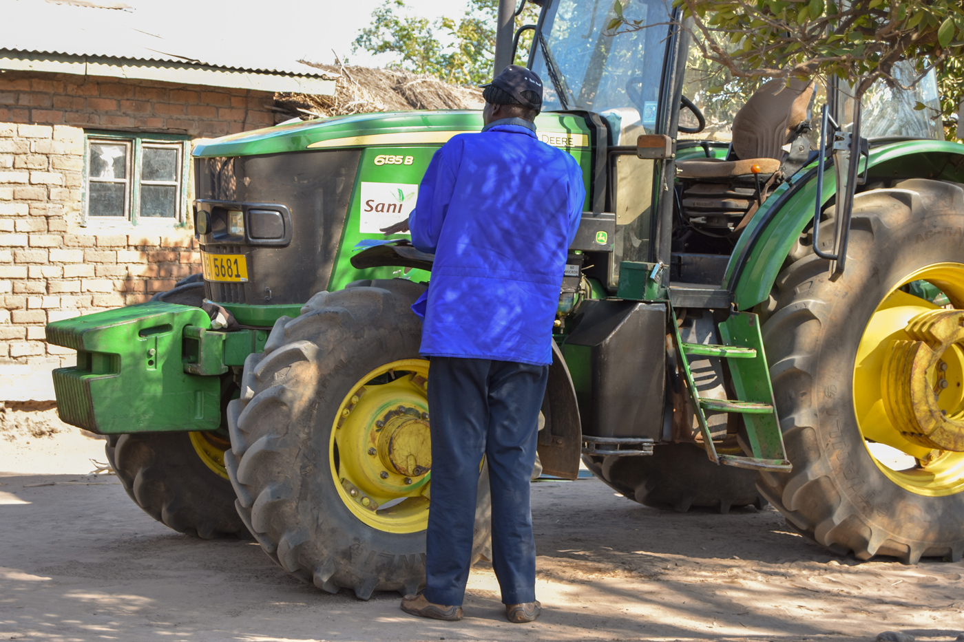sani-farm-tractor